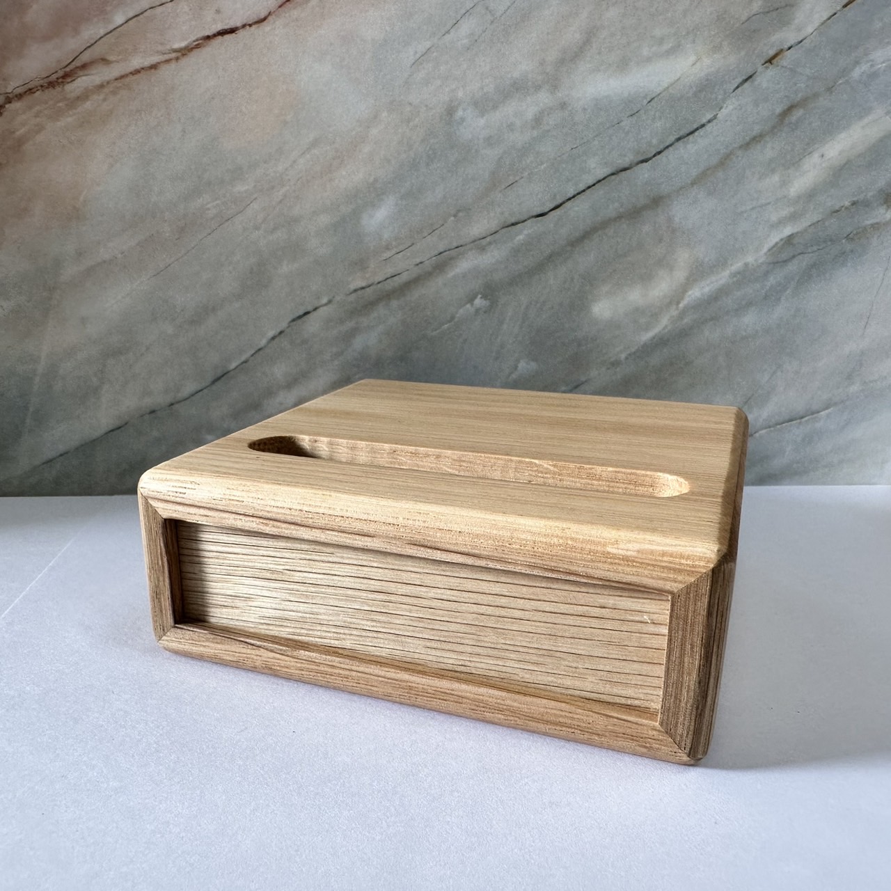 白橡木手機音箱座 白橡木手機音箱座